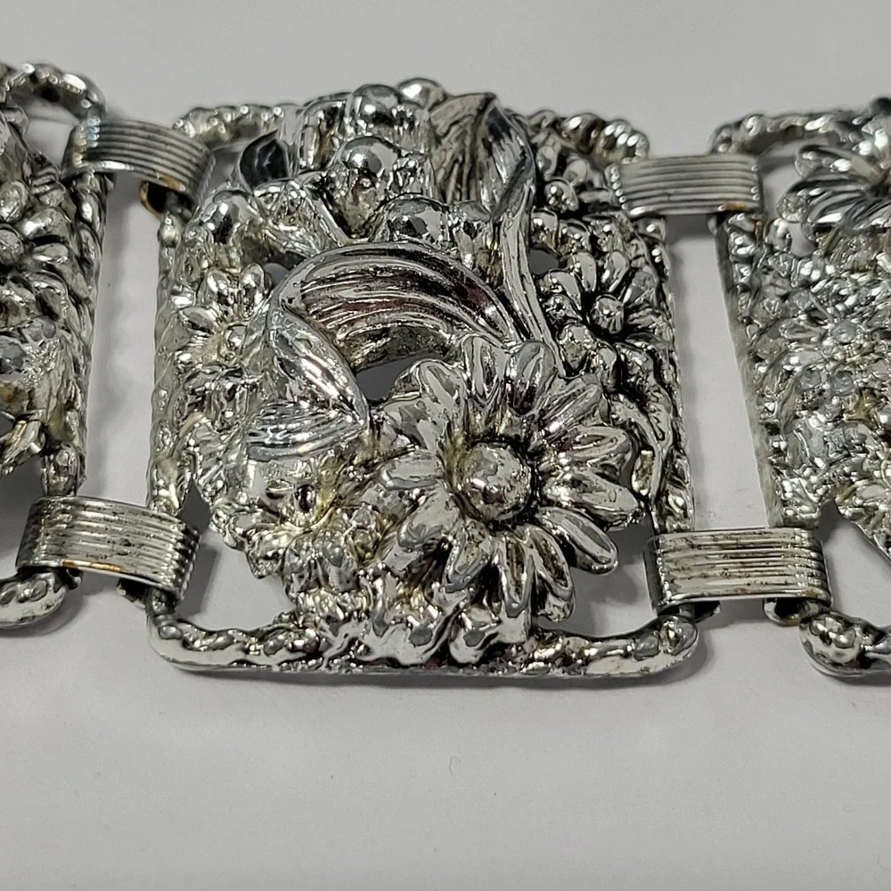 Vintage Sarah Coventry Silver Tone Floral Panel Bracelet Wide Hinged Link Ornate